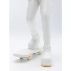 Deko Figur Skating Astronaut Weis 33Cm