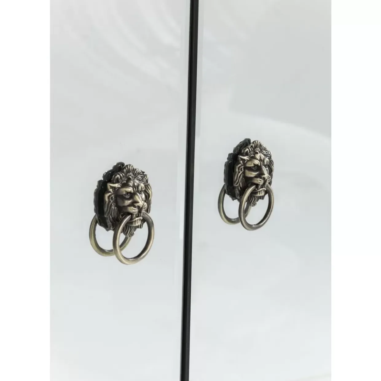 Sideboard Rivet